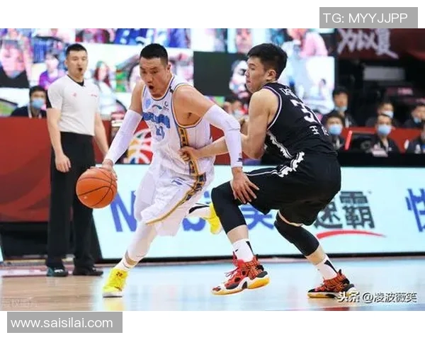 北京首钢与青岛精彩对决回放分析及比赛亮点总结