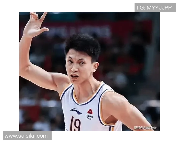 刘晓宇的篮球之路：从青涩少年到职业明星的成长历程与心路历程