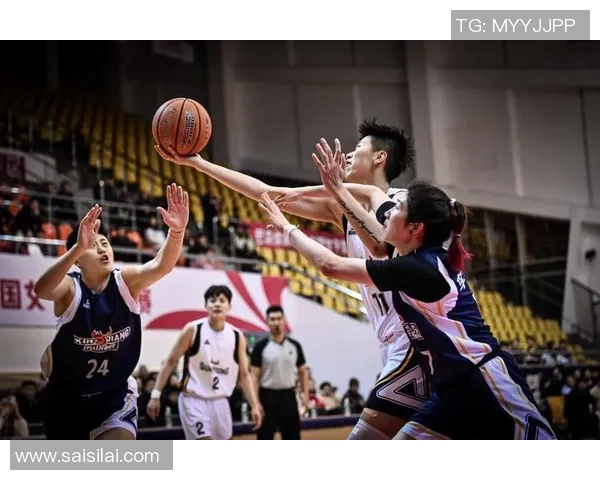 盐湖城与费城联合的精彩对决展现篮球魅力与团队精神